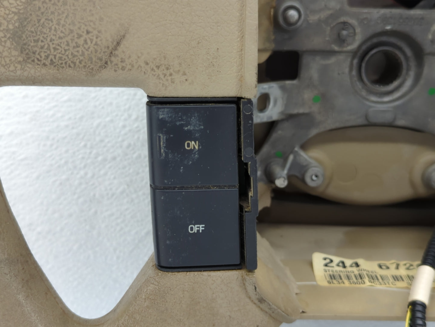 steering wheel - Oemusedautoparts1.com