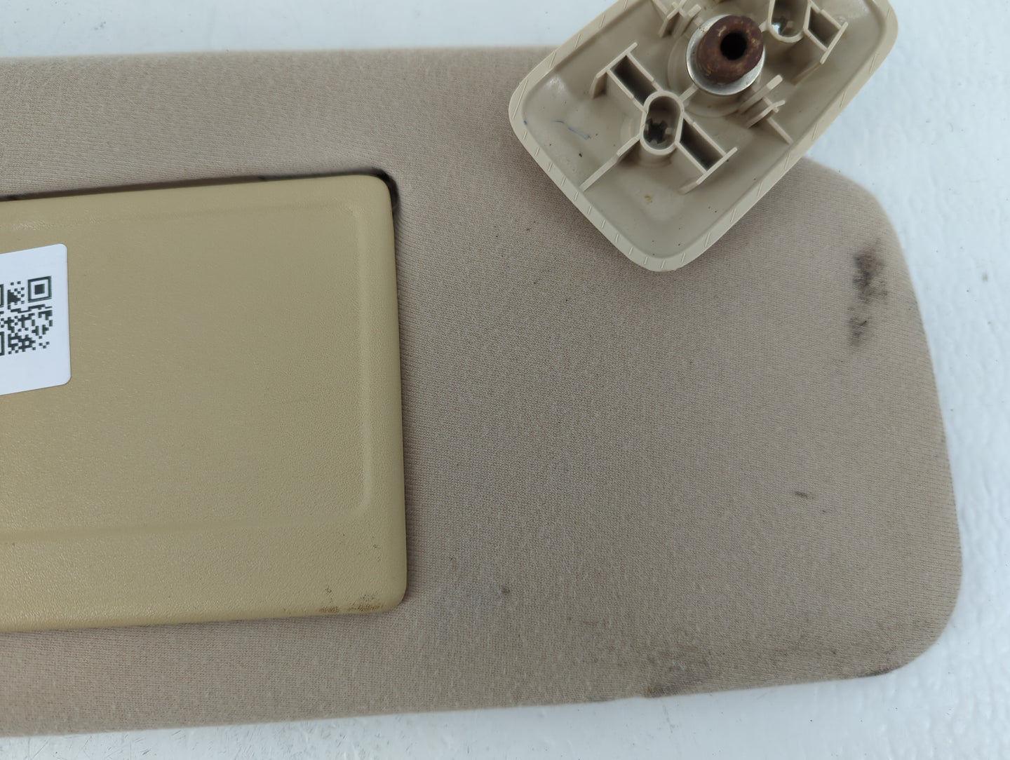 2004-2008 Ford F-150 Sun Visor Shade Replacement Passenger Right Mirror Fits Fits 2004 2005 2006 2007 2008 OEM Used Auto Par