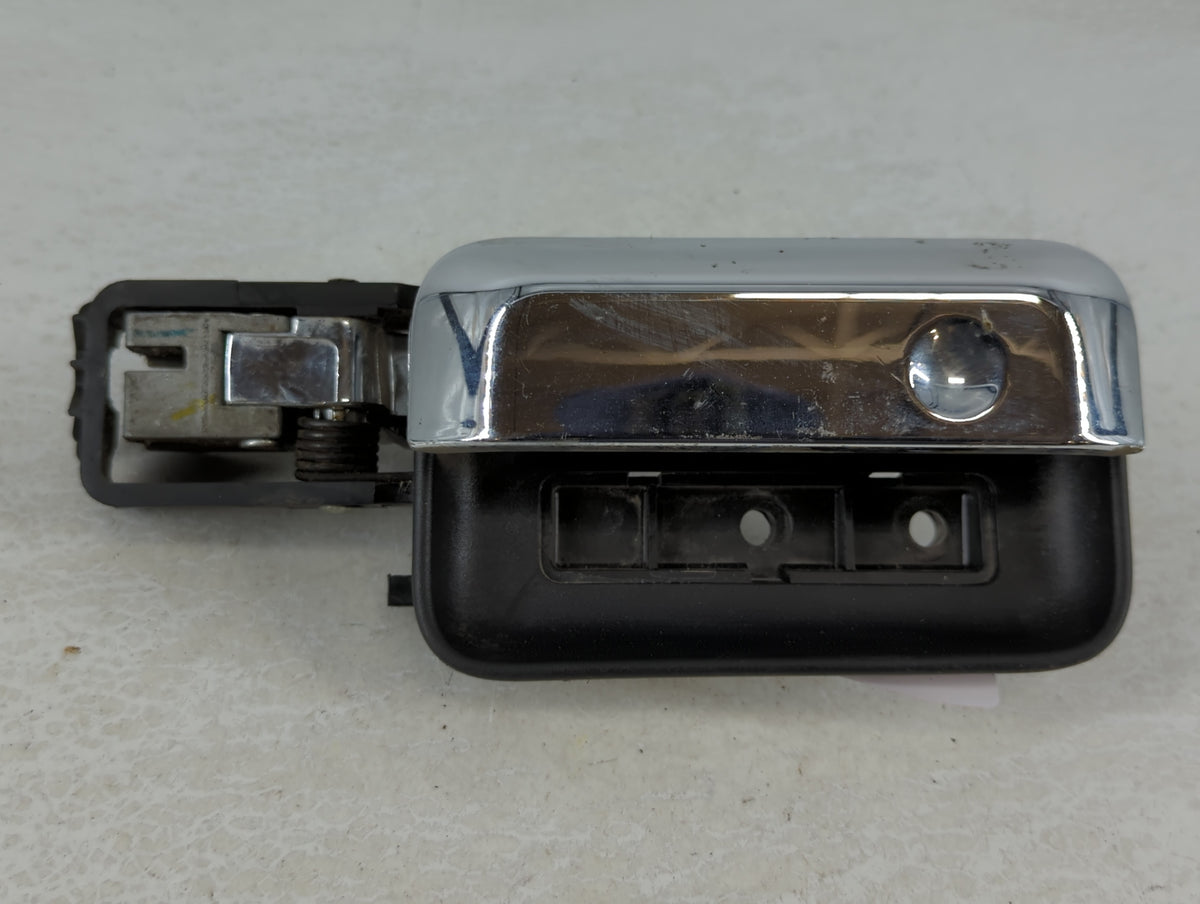 2004-2014 Ford F-150 Driver Front Left Door Handle Exterior Assembly 680411 - Oemusedautoparts1.com