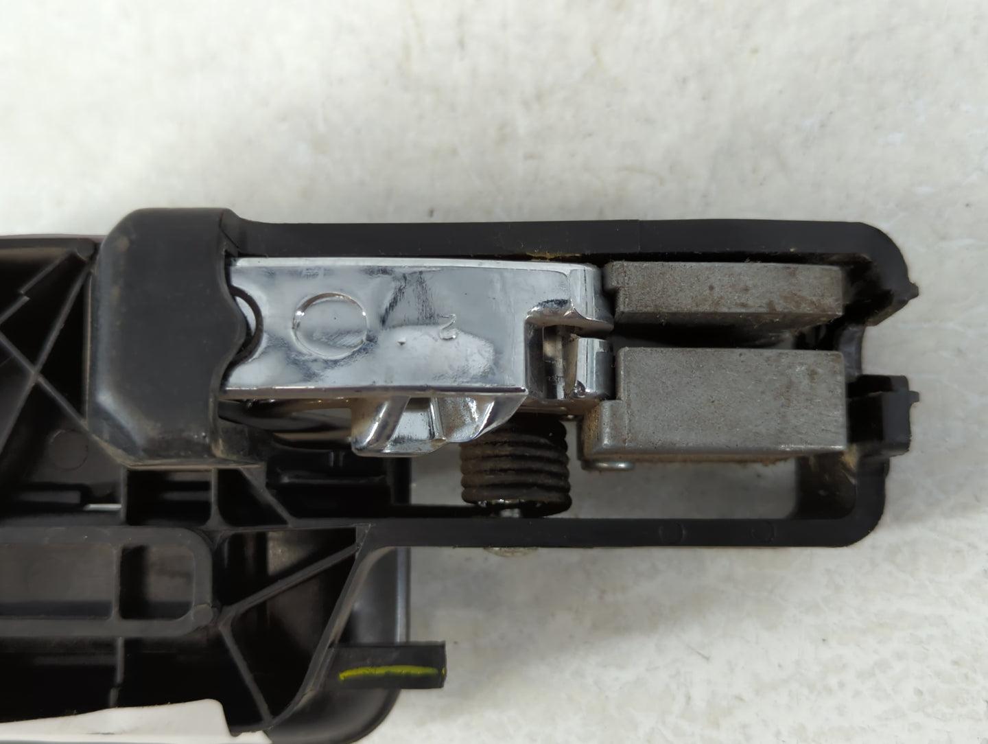 2004-2014 Ford F-150 Driver Front Left Door Handle Exterior Assembly - Oemusedautoparts1.com
