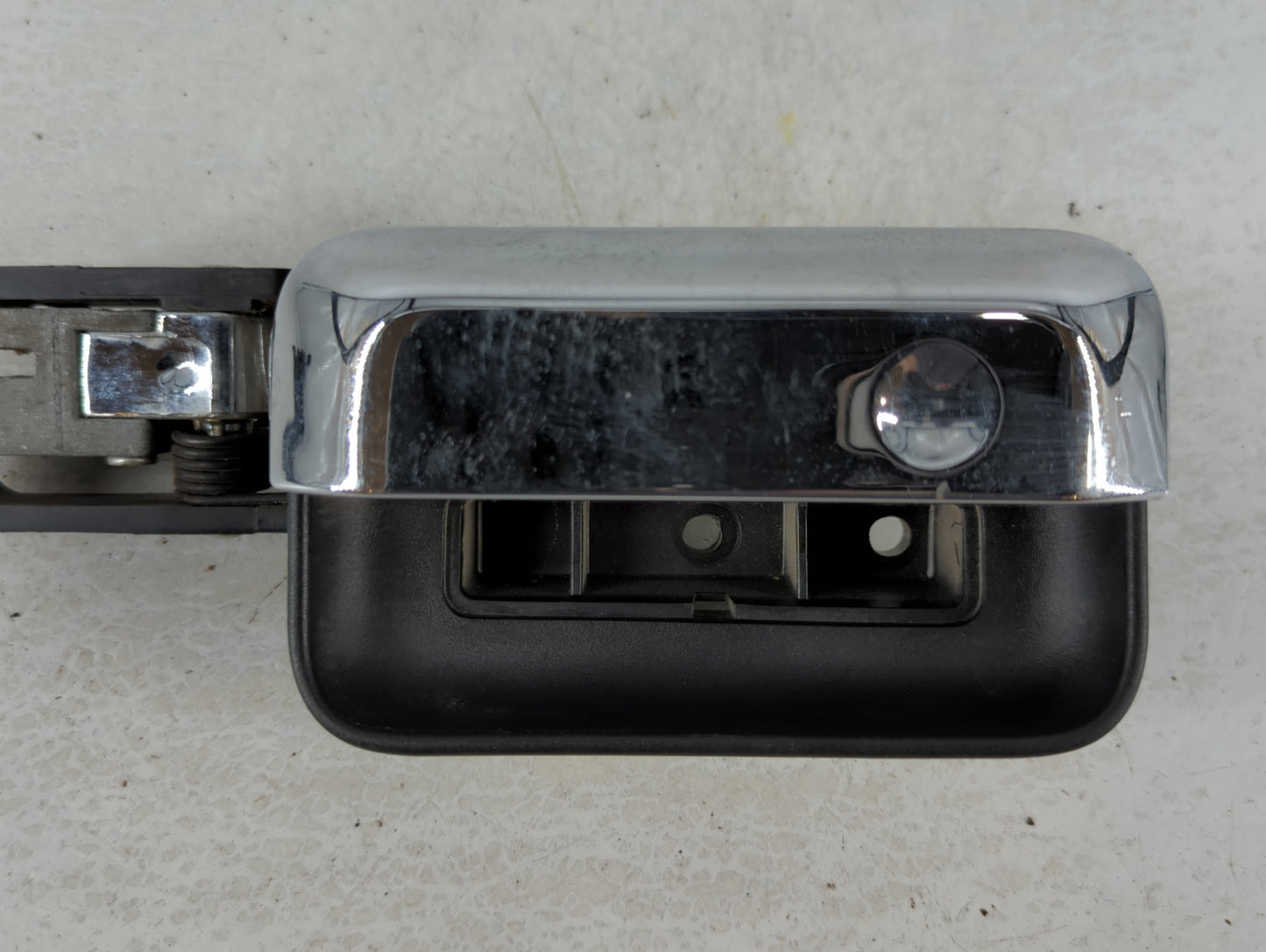 Ford F-150 Passenger Front Right Door Handle Exterior Assembly - Oemusedautoparts1.com