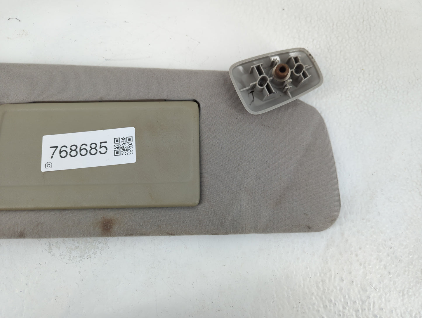2004-2008 Ford F-150 Sun Visor Shade Replacement Passenger Right Mirror Fits Fits 2004 2005 2006 2007 2008 OEM Used Auto Par