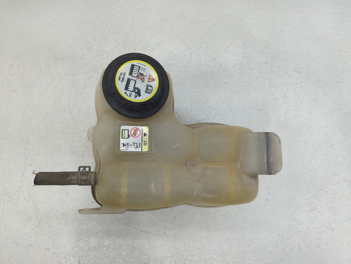 1998-2006 Ford F-150 Windshield Washer Fluid Reservoir Bottle Oem - Oemusedautoparts1.com