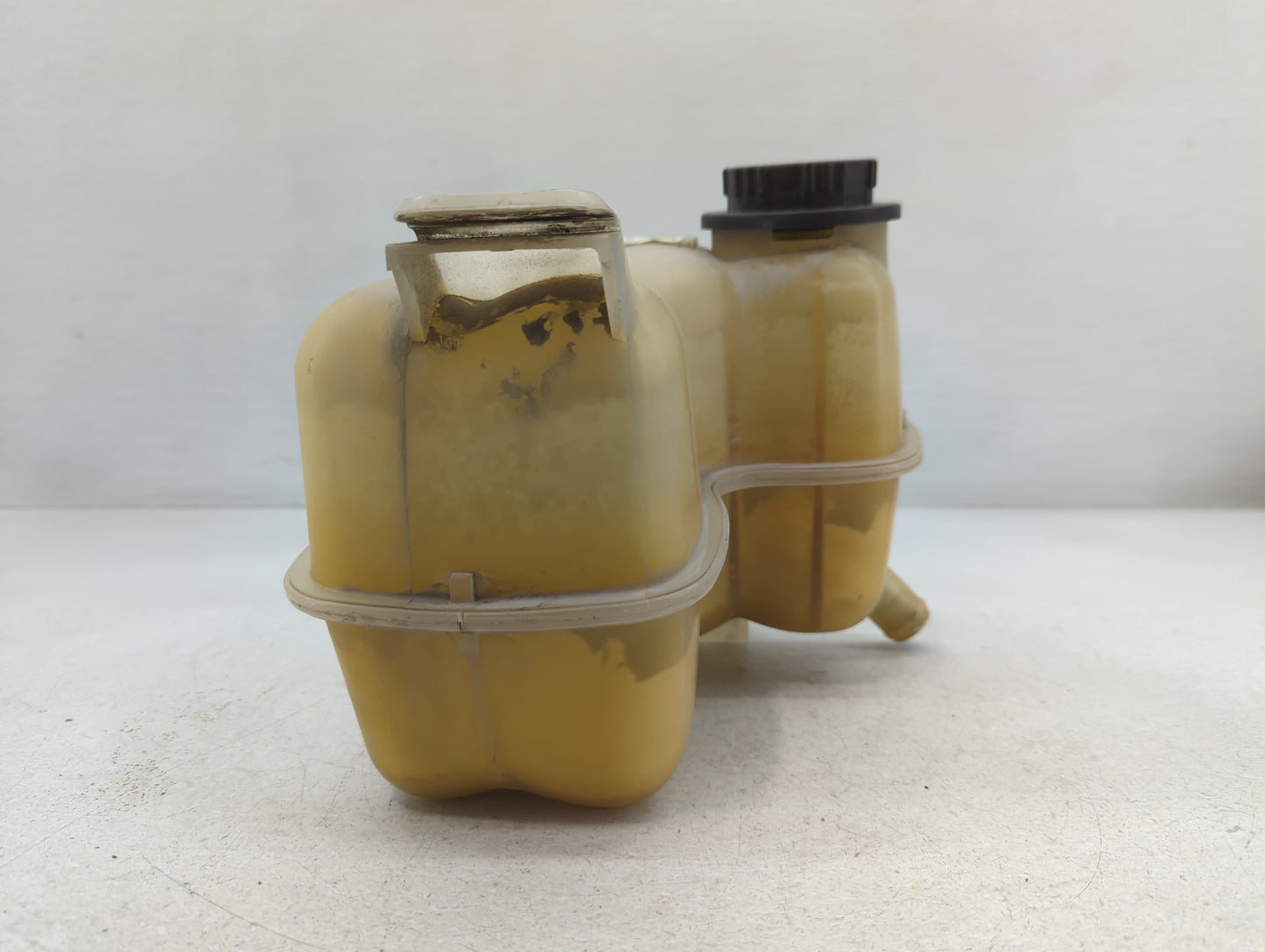 1998-2006 Ford F-150 Windshield Washer Fluid Reservoir Bottle Oem - Oemusedautoparts1.com
