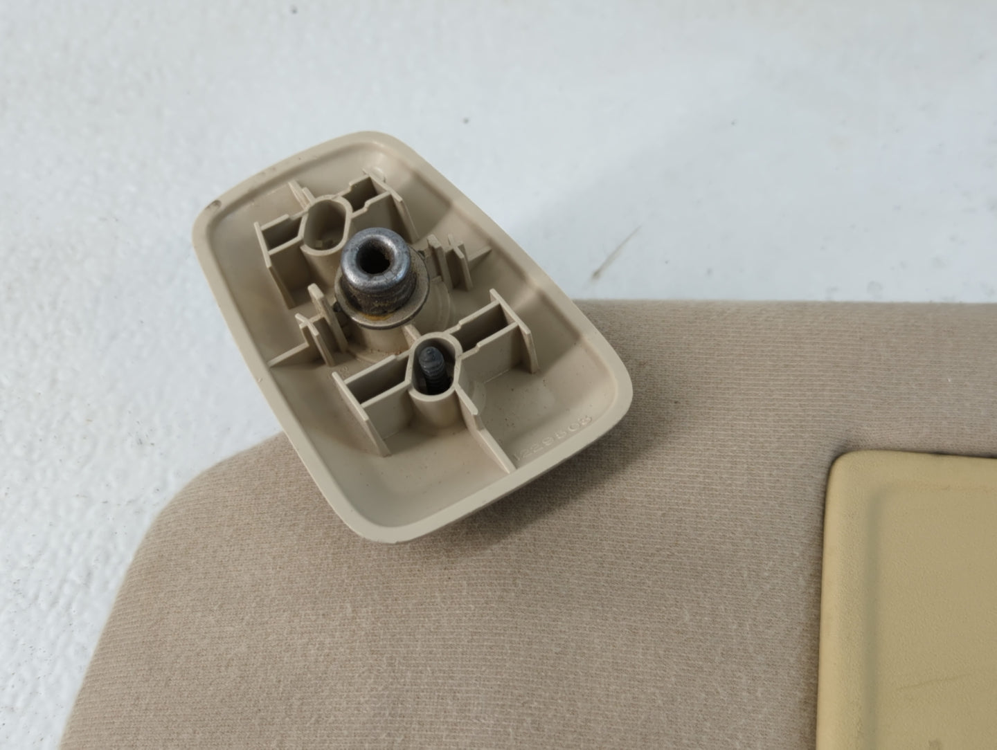 2004-2008 Ford F-150 Sun Visor Shade Replacement Driver Left Mirror Fits Fits 2004 2005 2006 2007 2008 OEM Used Auto Parts -