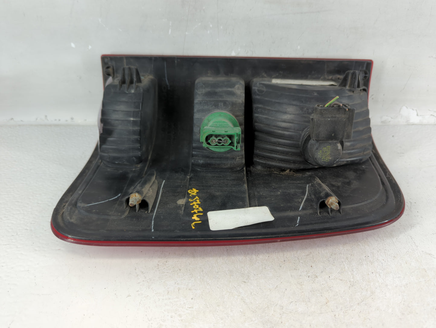 2006-2008 Ford F-150 Tail Light Assembly Driver Left OEM P/N:5L34-13B505-C Fits Fits 2006 2007 2008 OEM Used Auto Parts - Oe