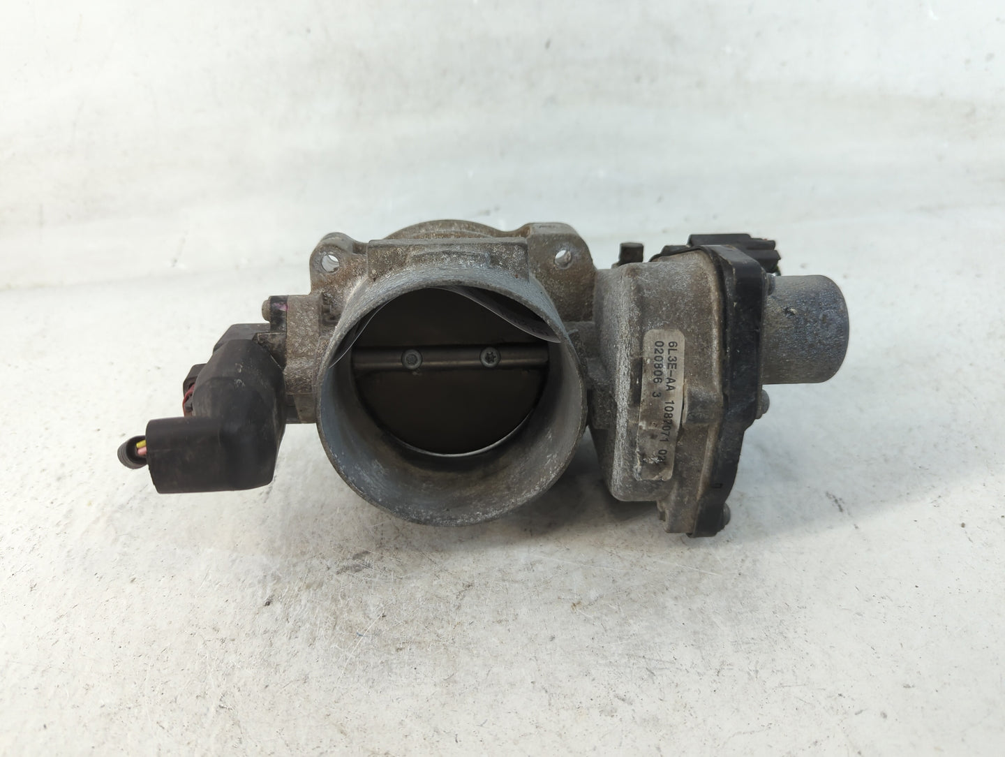 2004-2010 Ford F-150 Throttle Body P/N:1087071 02 6L3E-AA Fits Fits 2004 2005 2006 2007 2008 2009 2010 OEM Used Auto Parts -
