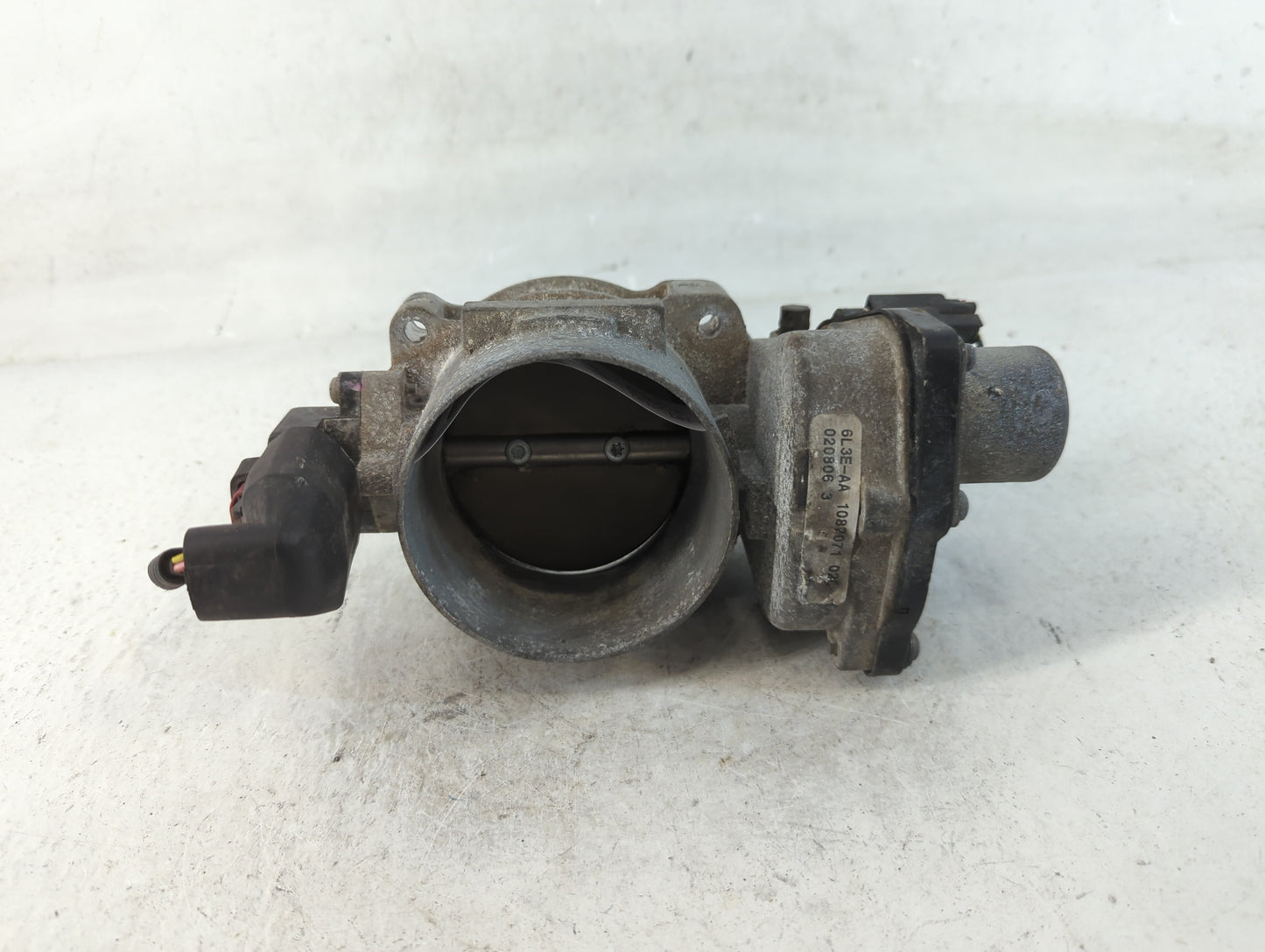 2004-2010 Ford F-150 Throttle Body P/N:1087071 02 6L3E-AA Fits Fits 2004 2005 2006 2007 2008 2009 2010 OEM Used Auto Parts -
