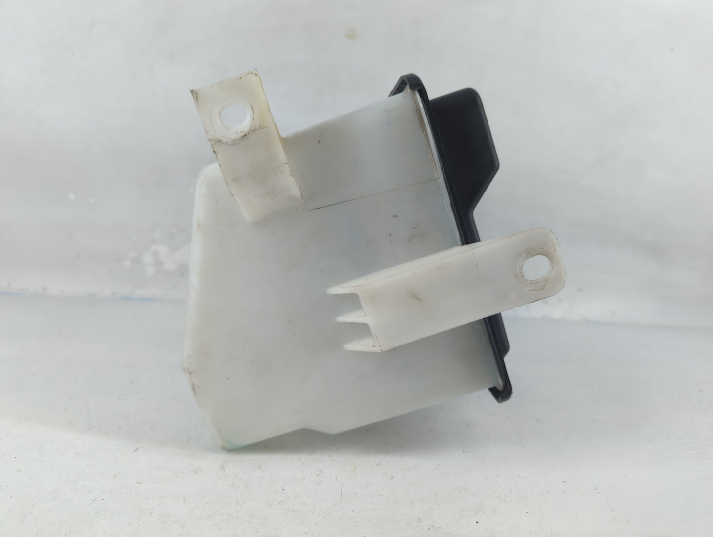 1998-2006 Ford F-150 Windshield Washer Fluid Reservoir Bottle Oem - Oemusedautoparts1.com