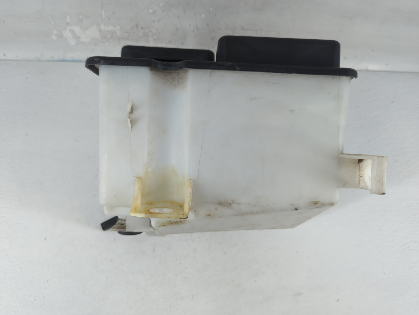 1998-2006 Ford F-150 Windshield Washer Fluid Reservoir Bottle Oem - Oemusedautoparts1.com