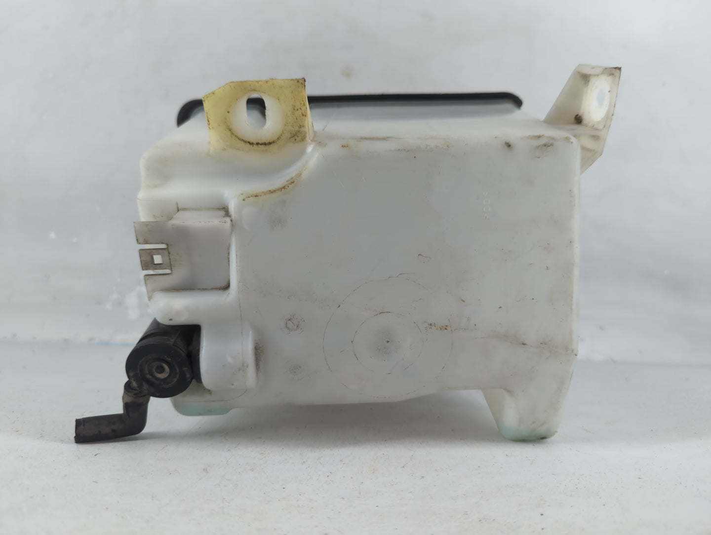 1998-2006 Ford F-150 Windshield Washer Fluid Reservoir Bottle Oem - Oemusedautoparts1.com