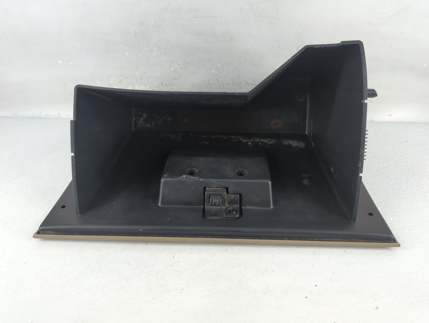 2006 Ford F-150 Passenger Glove Box Door Storage Compartment 789921 - Oemusedautoparts1.com