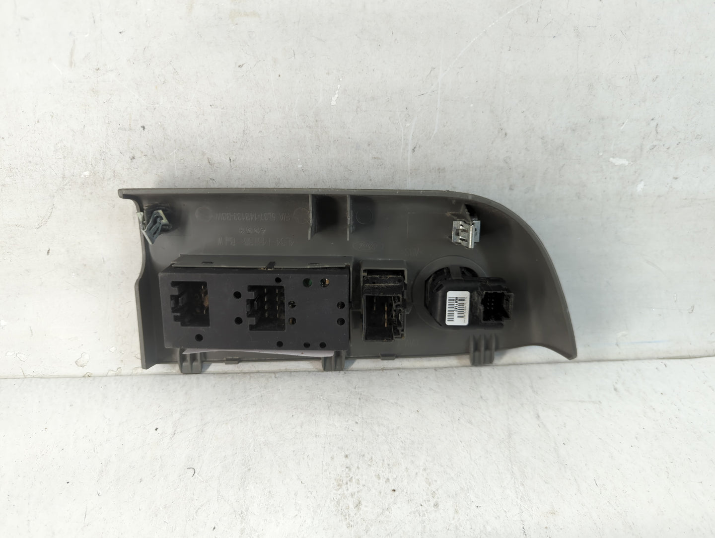 2004-2008 Ford F-150 Master Power Window Switch Replacement Driver Side Left P/N:5L3T-17B676-AA3 Fits OEM Used Auto Parts - 