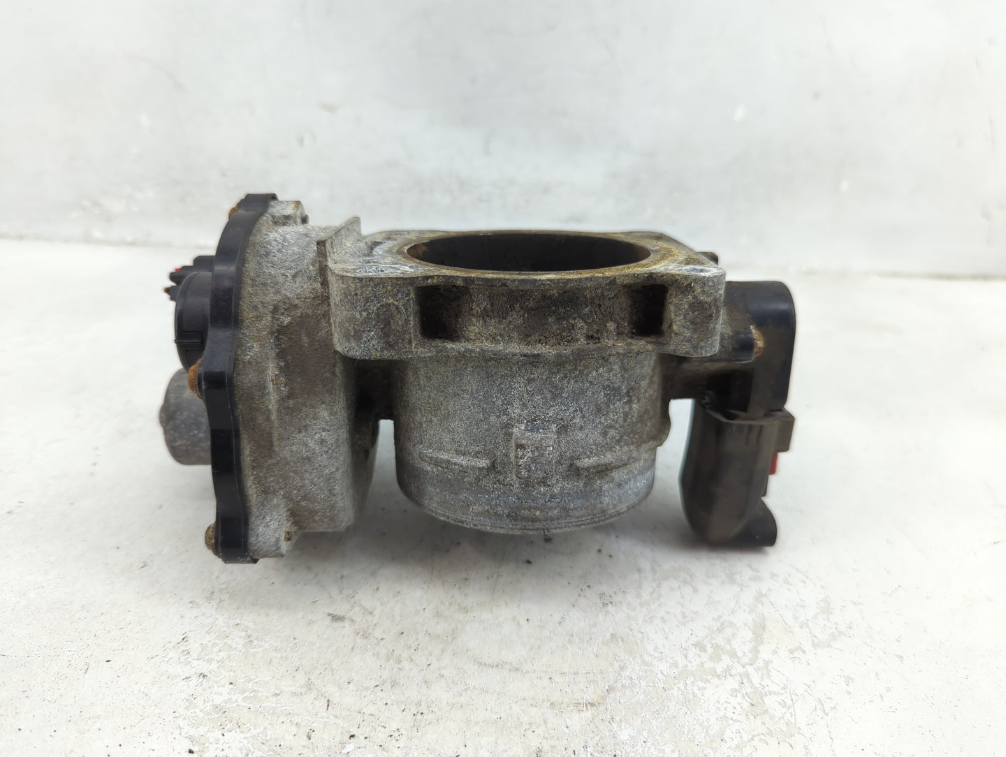 2004-2010 Ford F-150 Throttle Body Fits Fits 2004 2005 2006 2007 2008 2009 2010 OEM Used Auto Parts - Oemusedautoparts1.com
