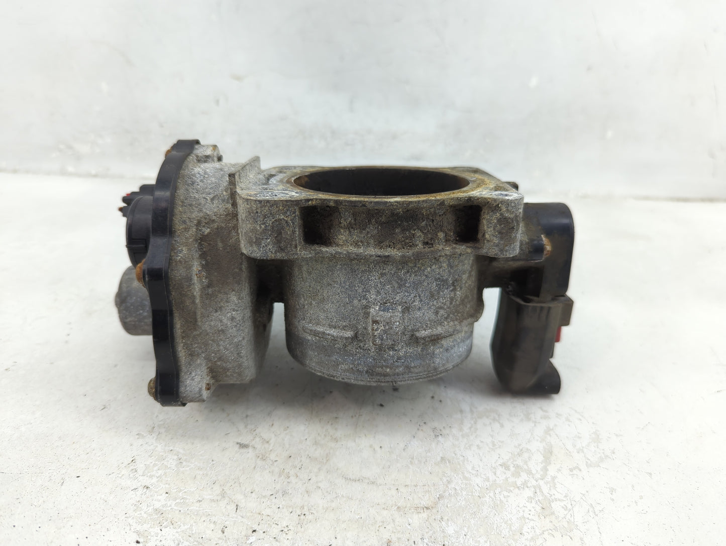 2004-2010 Ford F-150 Throttle Body Fits Fits 2004 2005 2006 2007 2008 2009 2010 OEM Used Auto Parts - Oemusedautoparts1.com