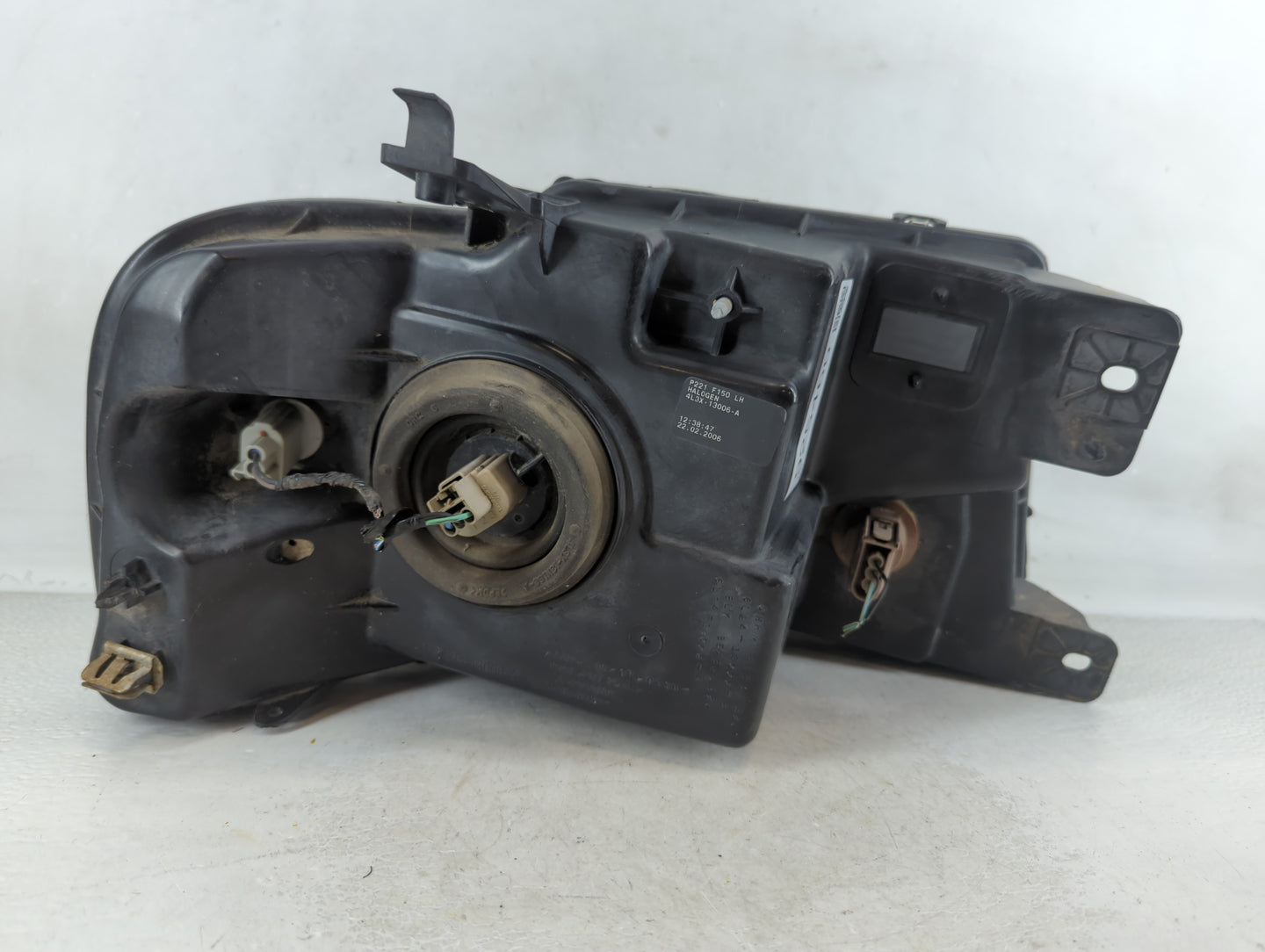 2004-2008 Ford F-150 Driver Left Oem Head Light Headlight Lamp - Oemusedautoparts1.com