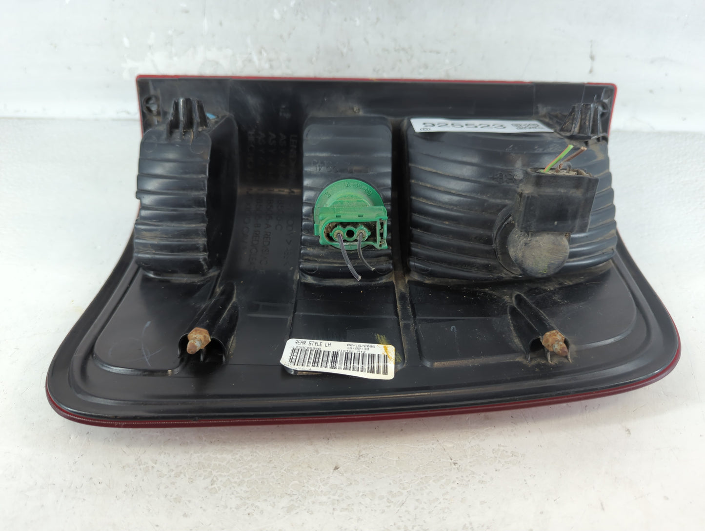 2004-2009 Ford F-150 Tail Light Assembly Driver Left OEM P/N:5L058C6948 Fits Fits 2004 2005 2006 2007 2008 2009 OEM Used Aut