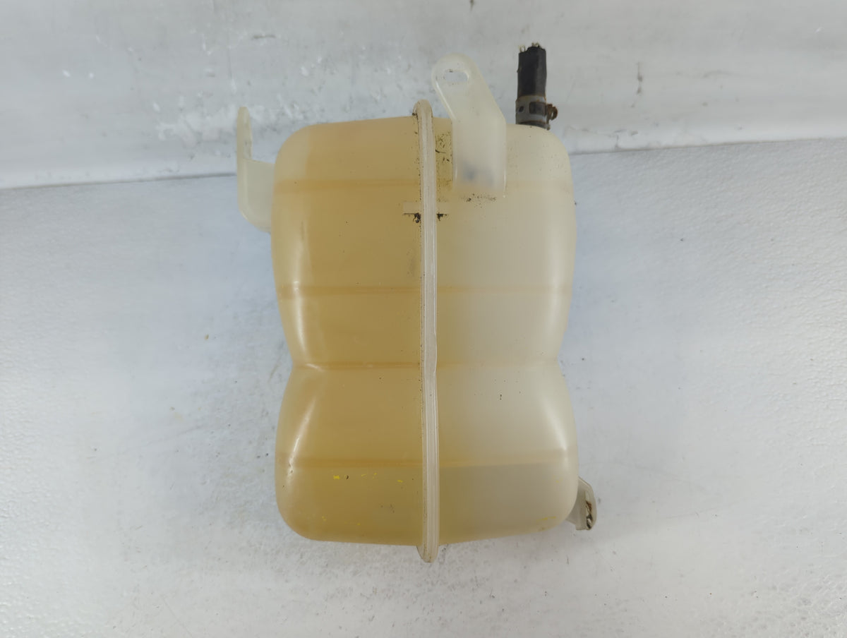 2004-2008 Ford F-150 Radiator Coolant Overflow Expansion Tank Bottle 925541 - Oemusedautoparts1.com