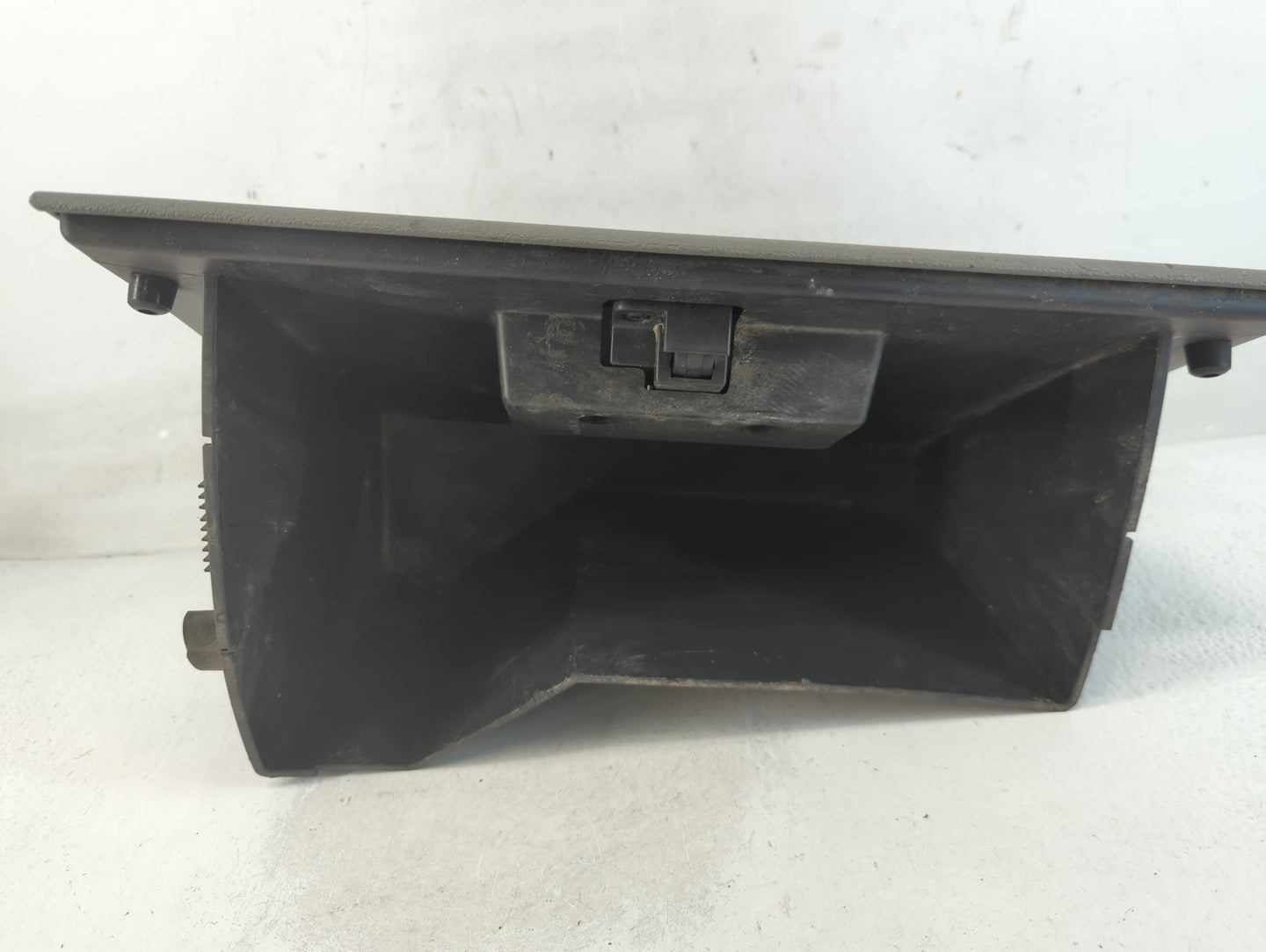 2006 Ford F-150 Passenger Glove Box Door Storage Compartment 926909 - Oemusedautoparts1.com