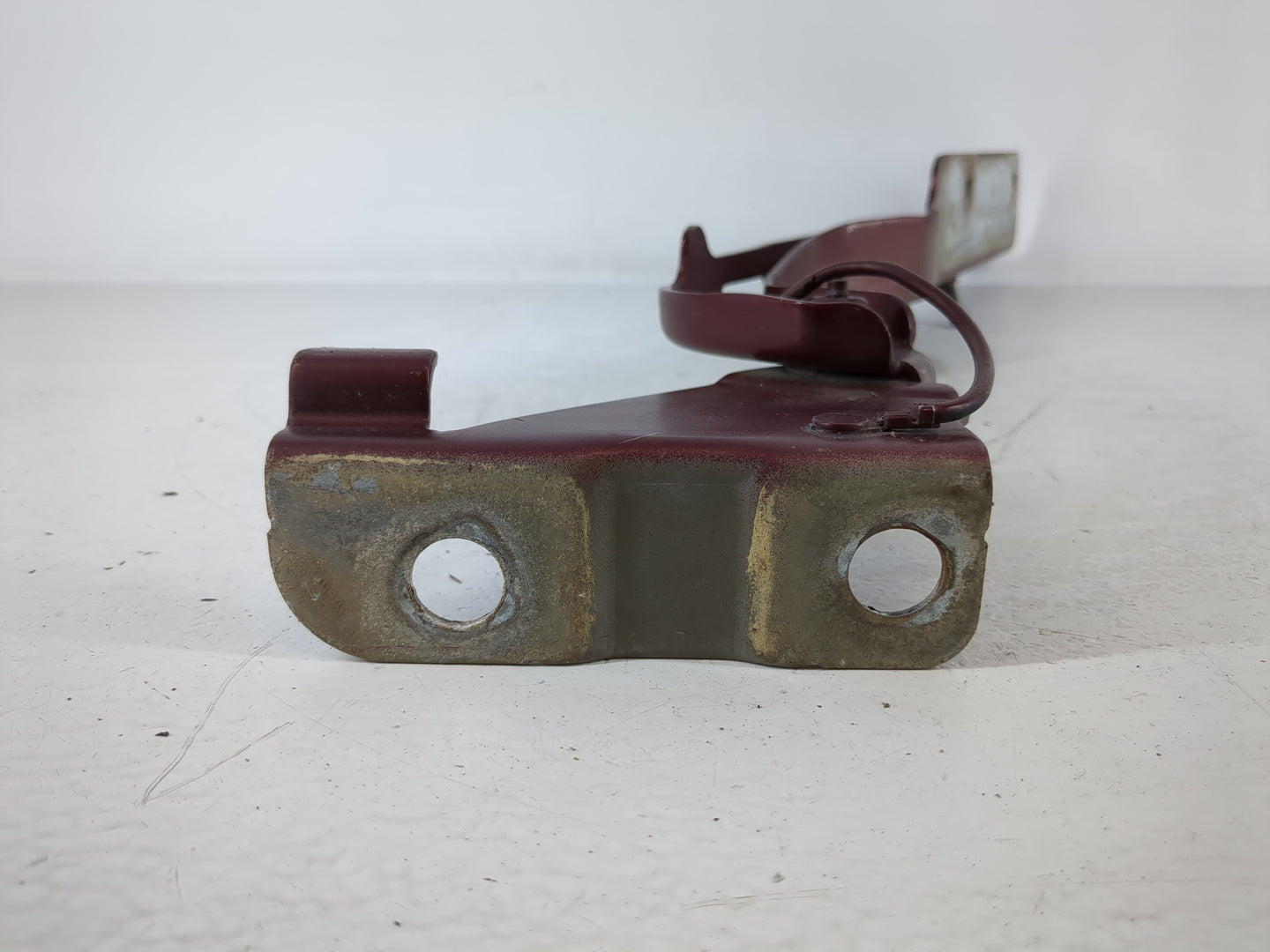 2006 Ford F-150 Passenger Hood Hinge 947377 - Oemusedautoparts1.com