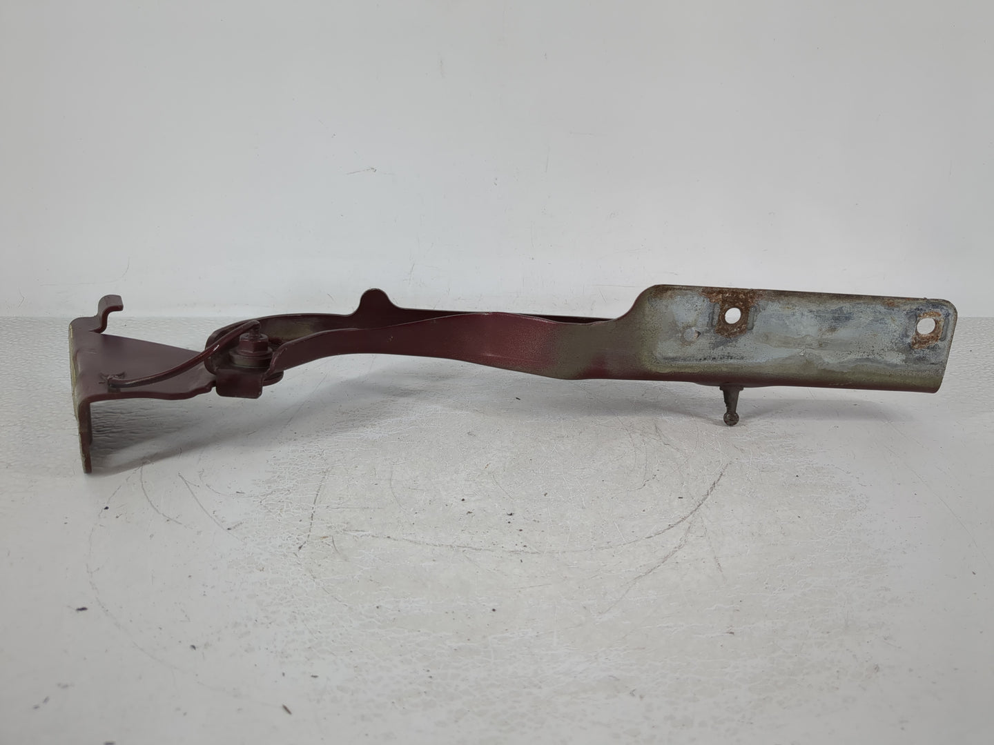 2006 Ford F-150 Passenger Hood Hinge 947377 - Oemusedautoparts1.com