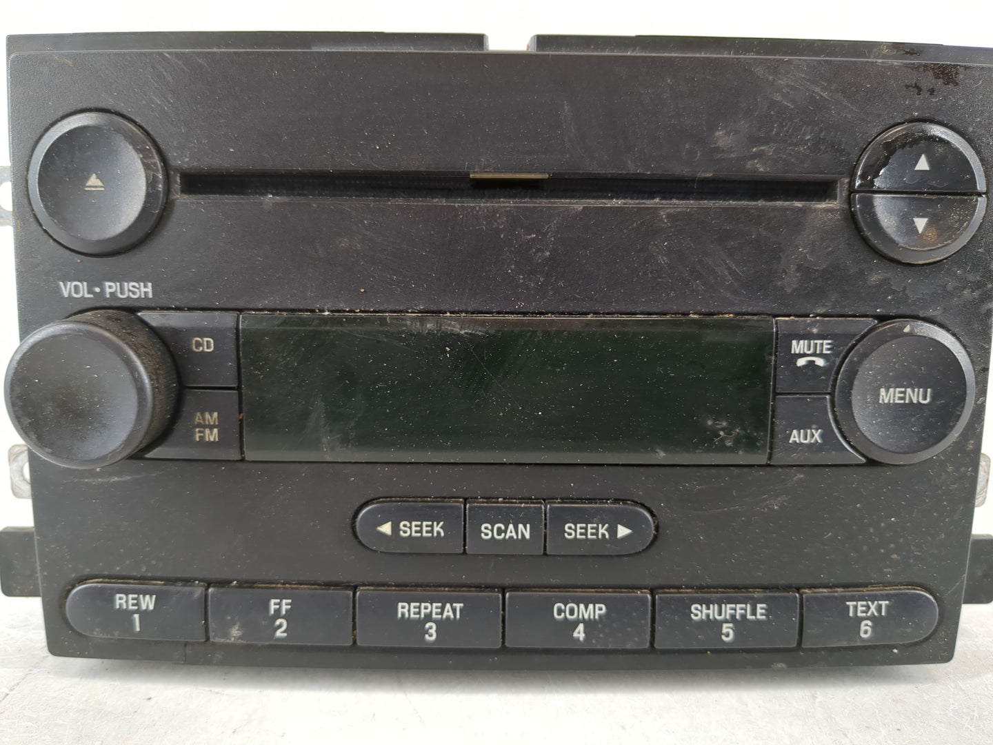 2005-2006 Ford F-150 Radio AM FM Cd Player Receiver Replacement P/N:6L3T-18C869-AD Fits Fits 2005 2006 OEM Used Auto Parts -