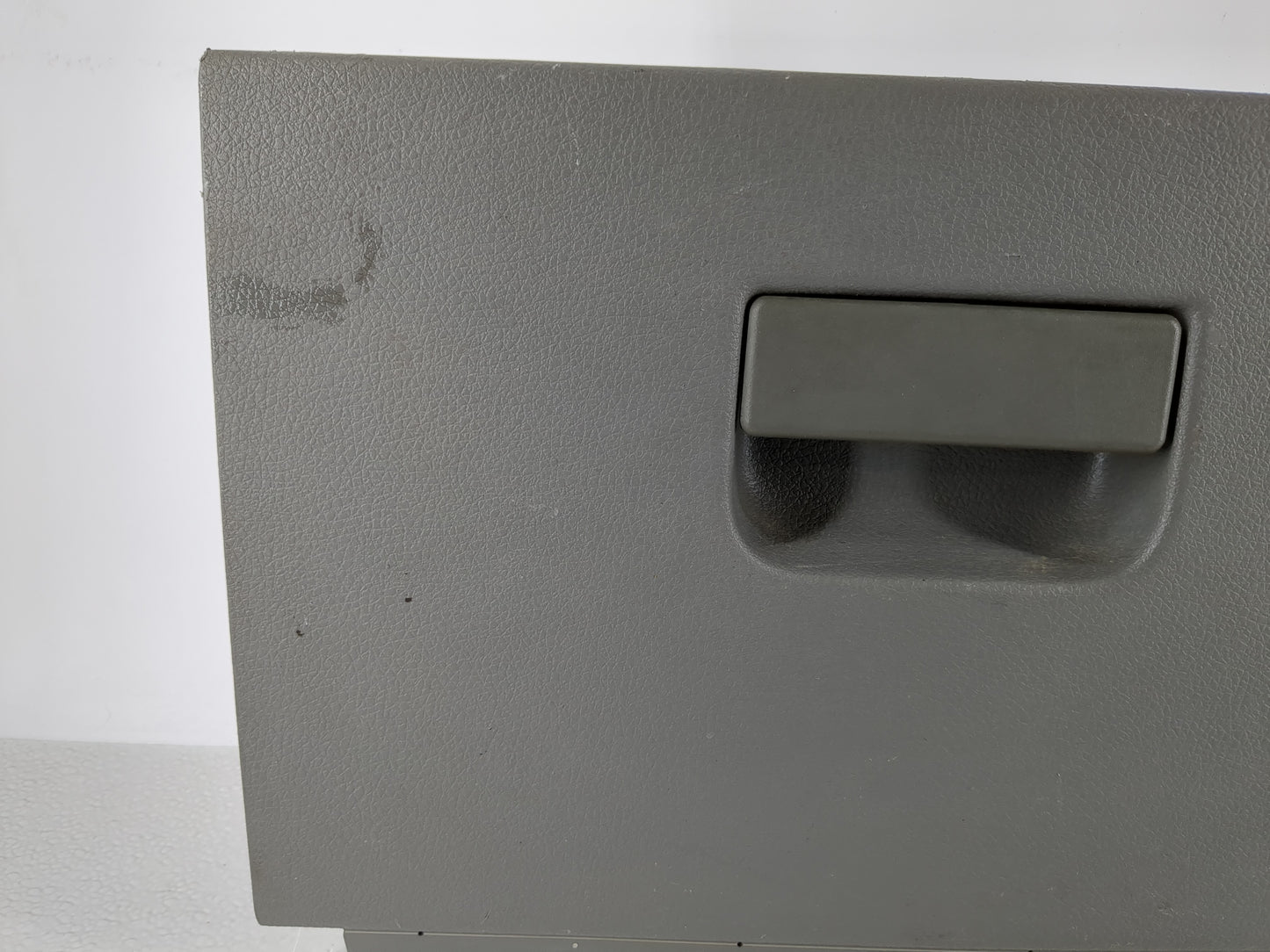 2006 Ford F-150 Passenger Glove Box Door Storage Compartment - Oemusedautoparts1.com