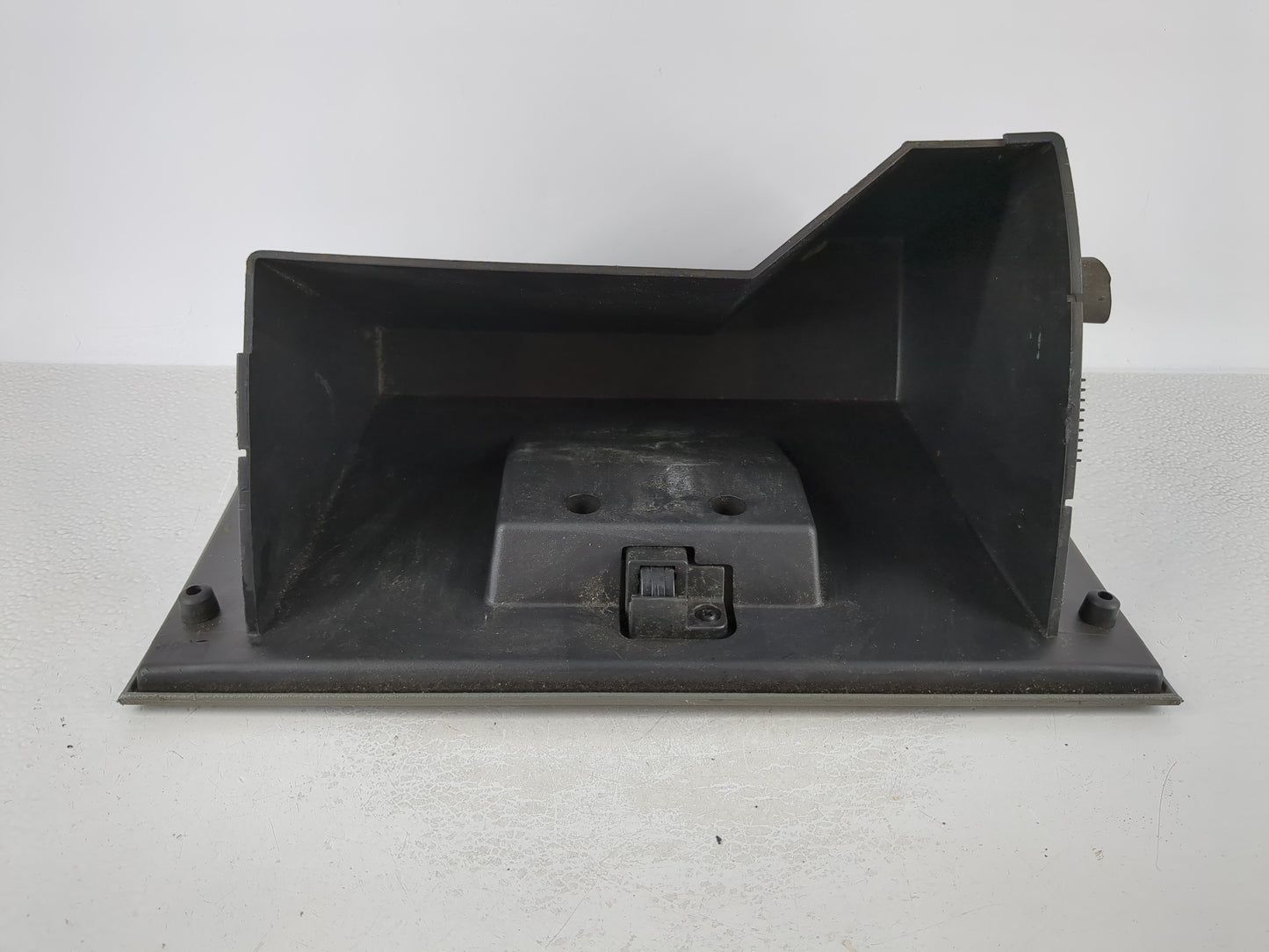 2006 Ford F-150 Passenger Glove Box Door Storage Compartment - Oemusedautoparts1.com