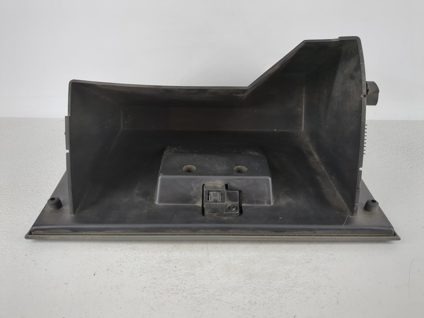 2006 Ford F-150 Passenger Glove Box Door Storage Compartment - Oemusedautoparts1.com