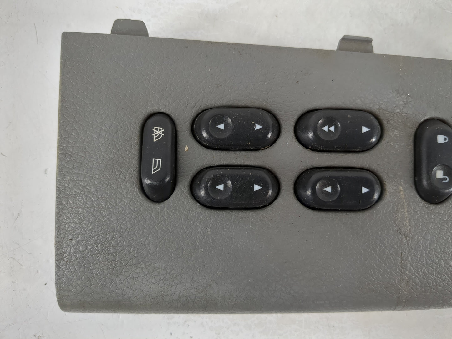 2004-2008 Ford F-150 Master Power Window Switch Replacement Driver Side Left P/N:4L34-14B133-BHW Fits OEM Used Auto Parts - 