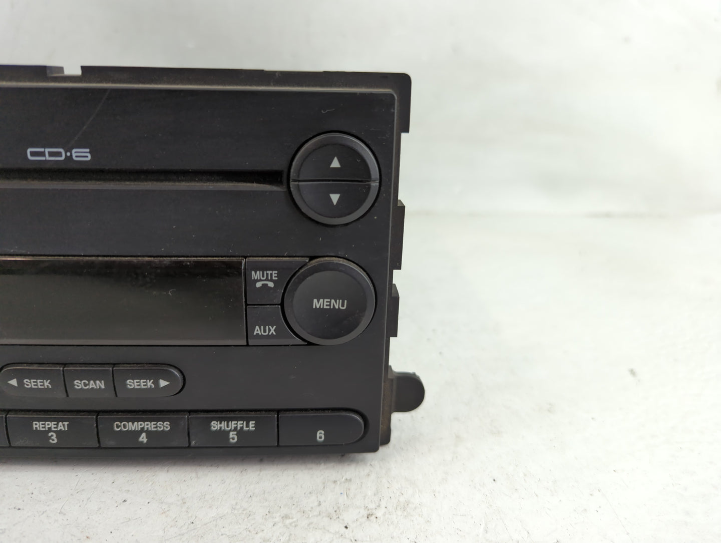 2006 Ford F-250 Super Duty Radio AM FM Cd Player Receiver Replacement P/N:6C3T-18C815-AA Fits OEM Used Auto Parts - Oemuseda