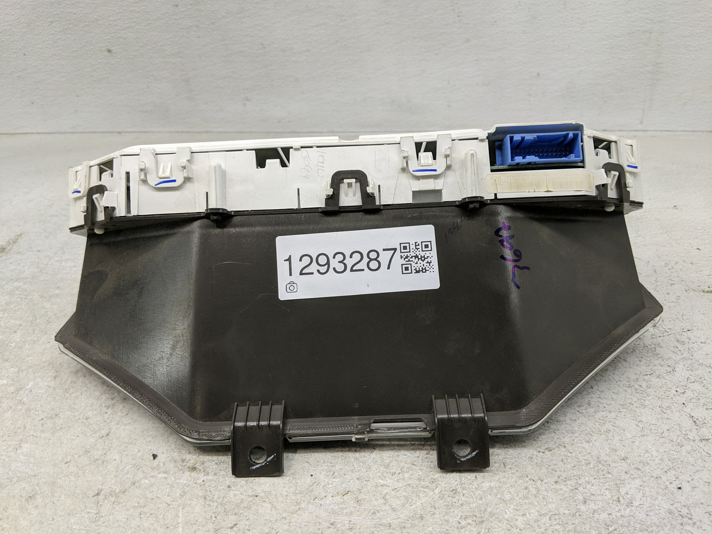 2006-2007 Ford F-250 Super Duty Instrument Cluster Speedometer Gauges P/N:8C3T10849ABA Fits Fits 2006 2007 OEM Used Auto Par