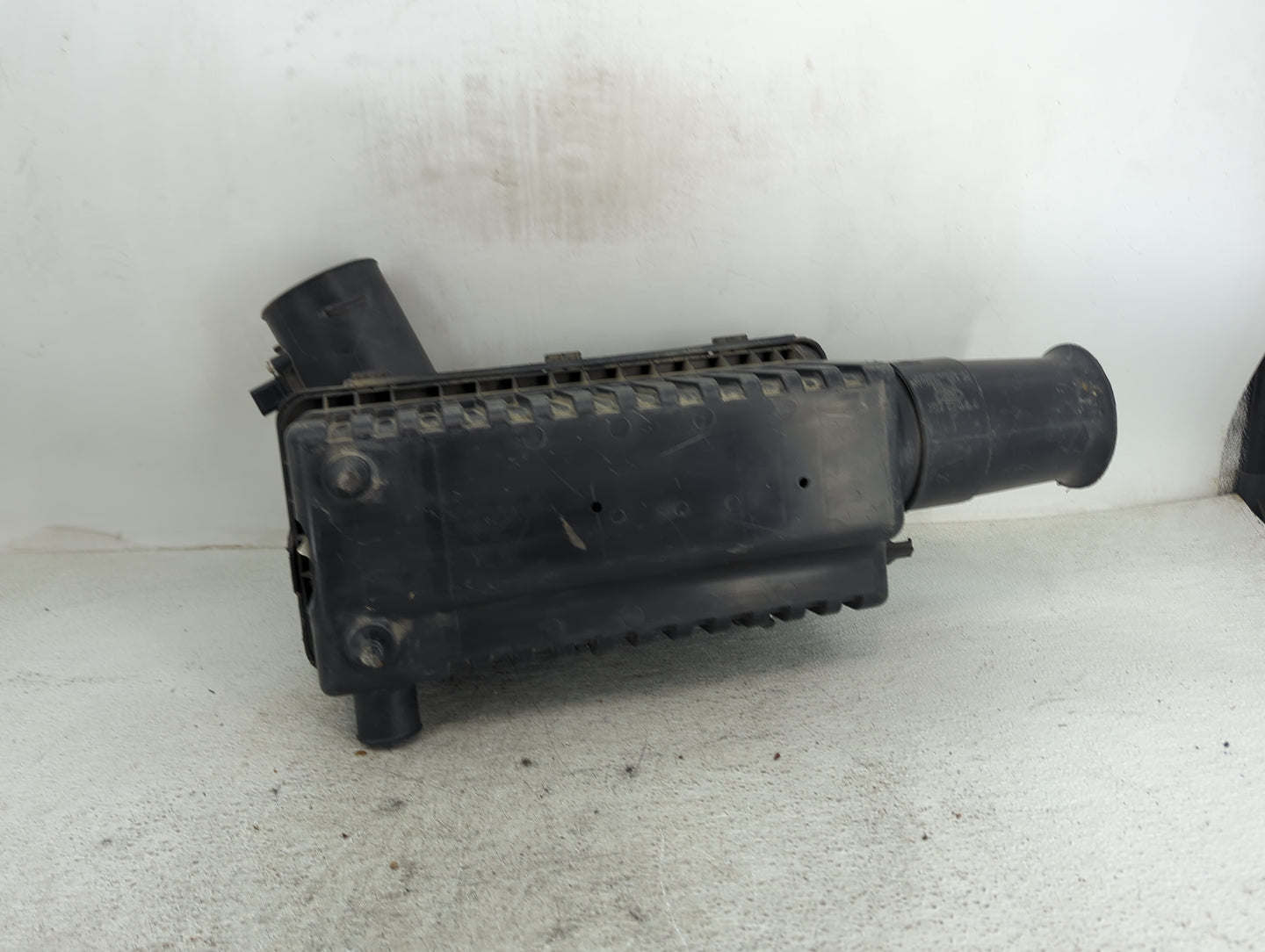 2005-2007 Ford F-250 Super Duty Air Cleaner Intake-duct Hose Tube - Oemusedautoparts1.com