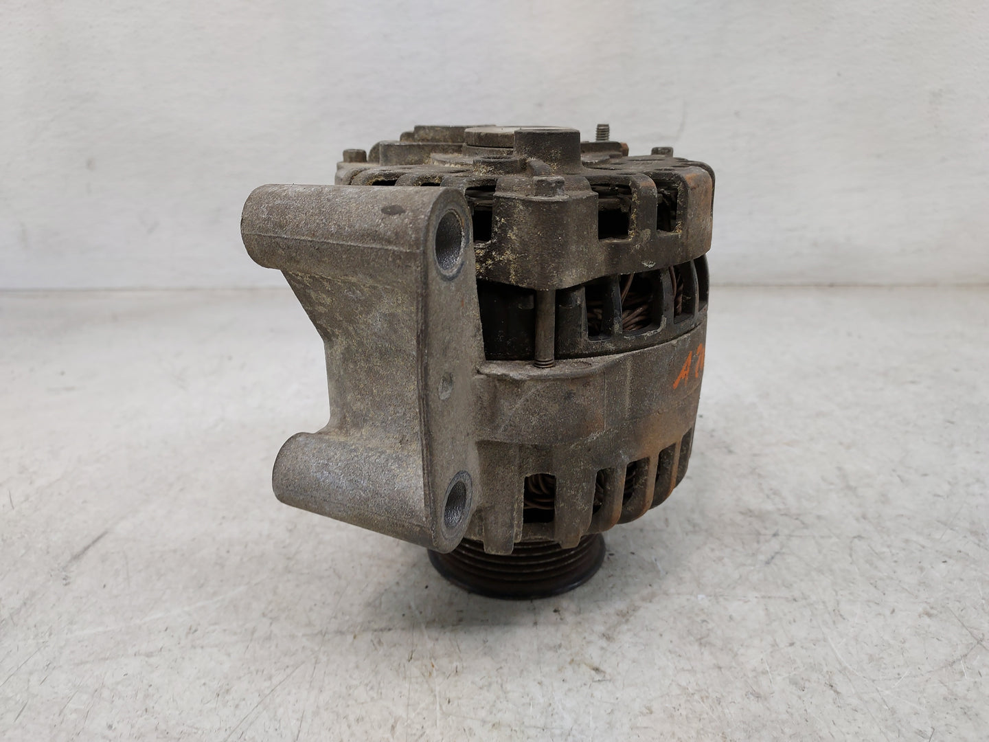 2005-2008 Ford F-250 Super Duty Alternator Replacement Generator Charging Assembly Engine OEM Fits Fits 2005 2006 2007 2008 