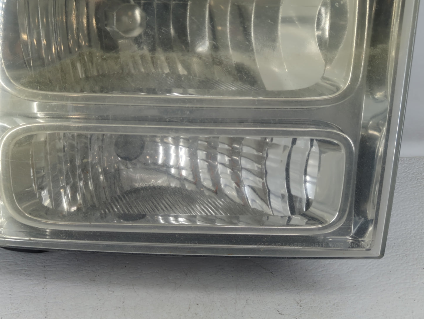 2005-2007 Ford F-250 Super Duty Driver Left Oem Head Light Headlight Lamp - Oemusedautoparts1.com