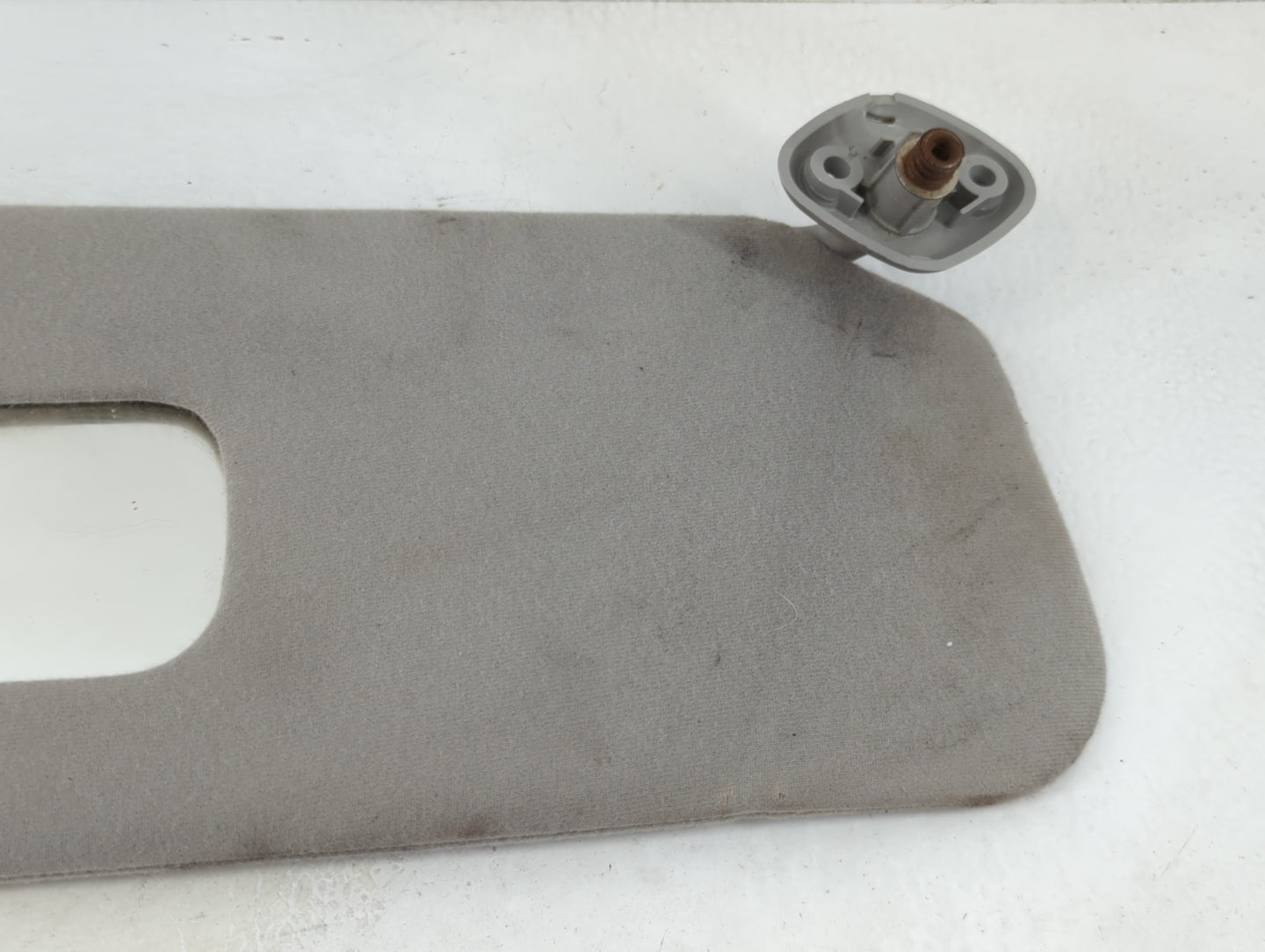 2006 Ford F-250 Super Duty Sun Visor Shade Replacement Passenger Right Mirror Fits OEM Used Auto Parts - Oemusedautoparts1.c