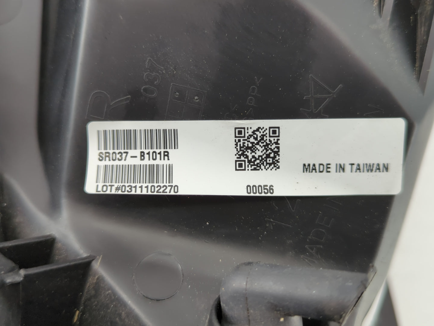 2005 Ford F-350 Super Duty Passenger Right Oem Head Light Headlight Lamp - Oemusedautoparts1.com