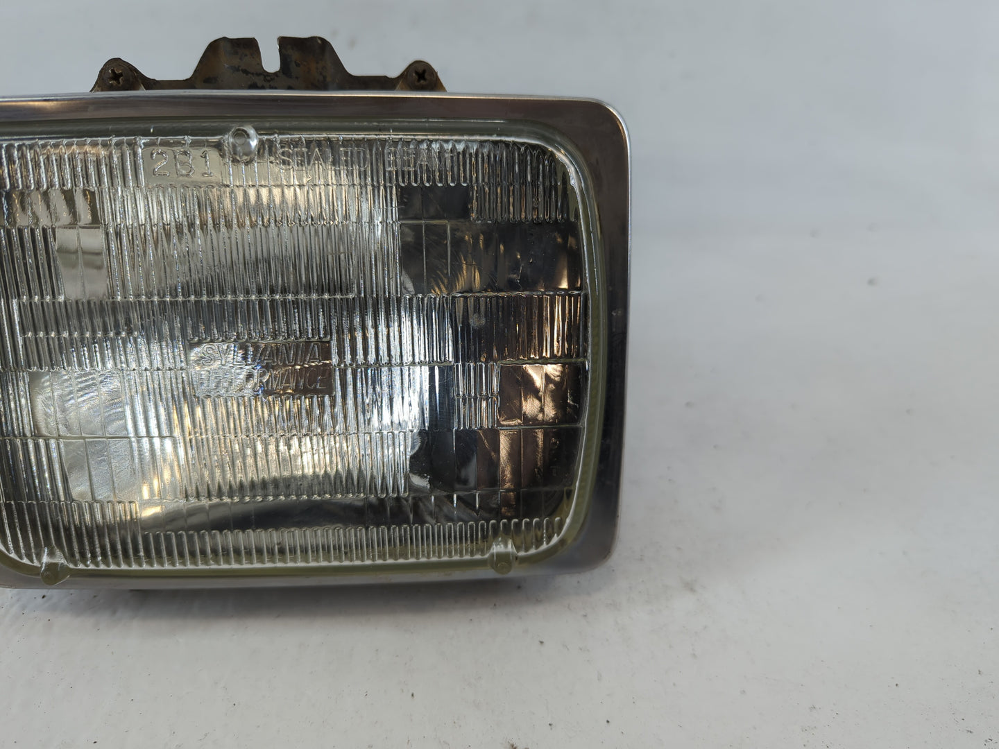 2005-2010 Ford F-350 Super Duty Driver Left Oem Head Light Headlight Lamp - Oemusedautoparts1.com
