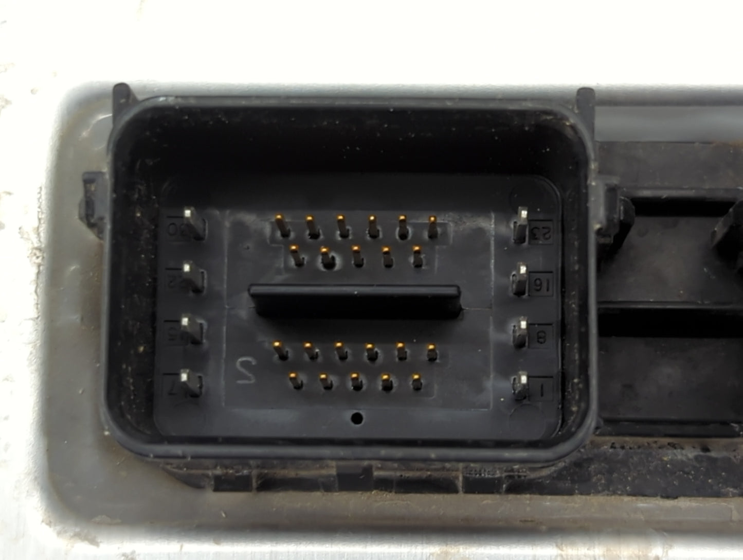 2006 Ford F250sd PCM Engine Control Computer ECU ECM PCU OEM P/N:PCM-122 6C3A-12A650-BZB Fits OEM Used Auto Parts - Oemuseda