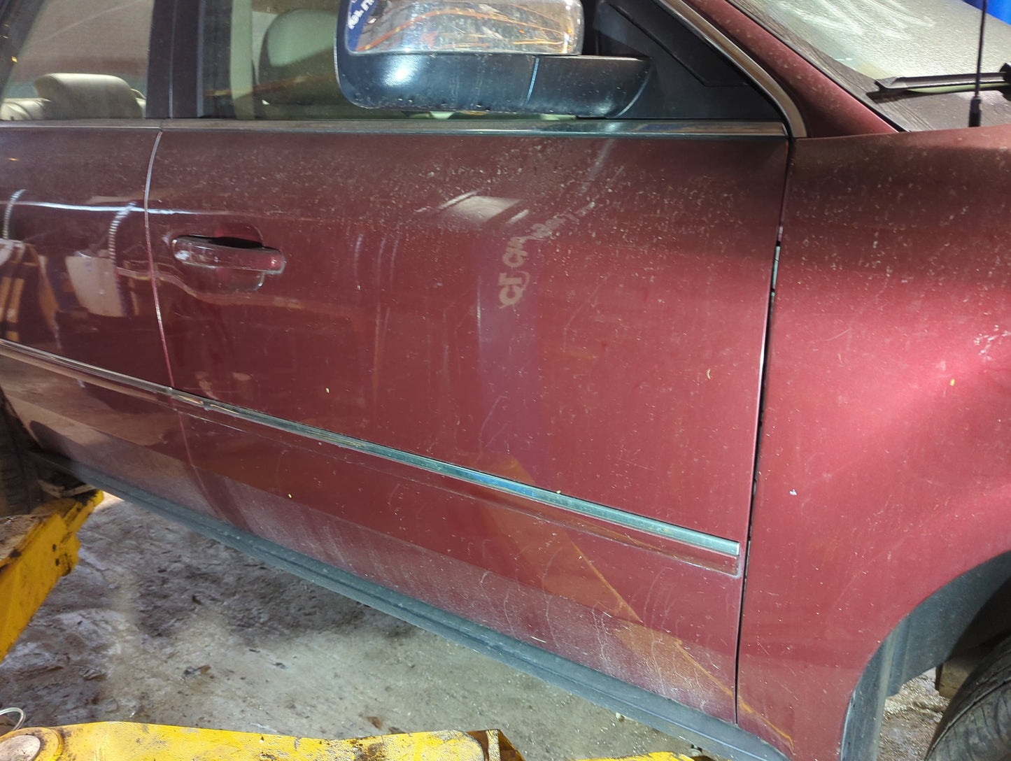 2005-2007 Ford Five Hundred Passenger Front Door Oem - Oemusedautoparts1.com