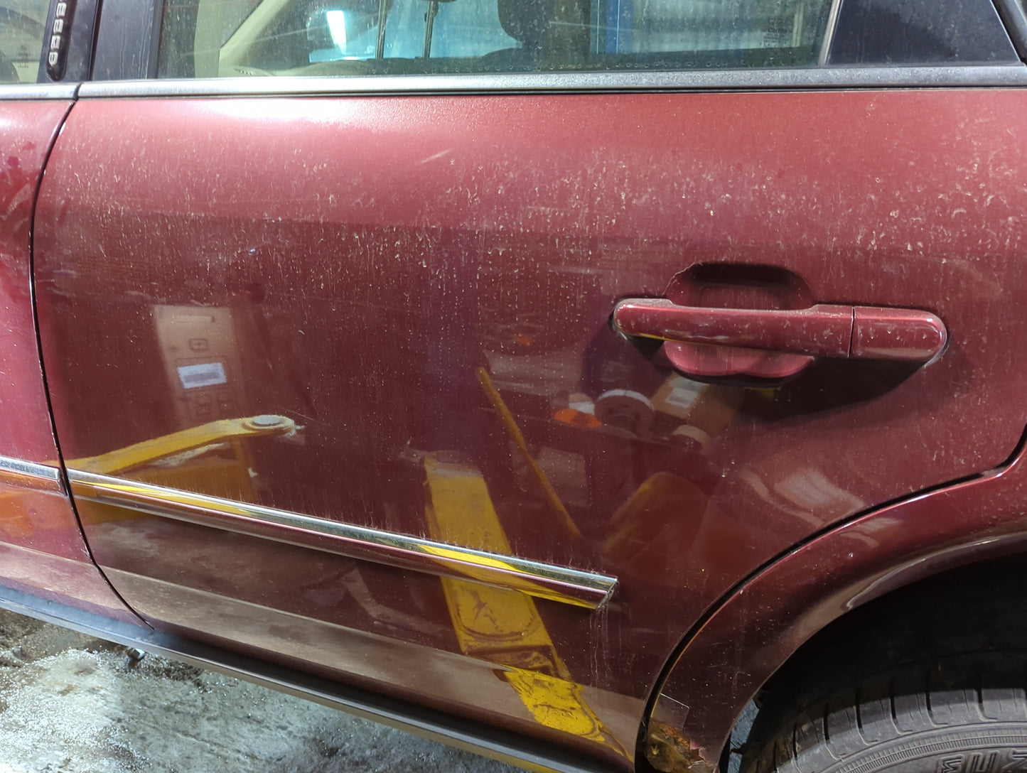 2005-2007 Ford Five Hundred Driver Rear Door Oem - Oemusedautoparts1.com