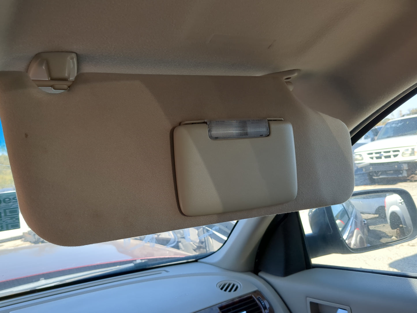 2005-2007 Ford Five Hundred Sun Visor Shade Replacement Passenger Right Mirror Fits Fits 2005 2006 2007 OEM Used Auto Parts 