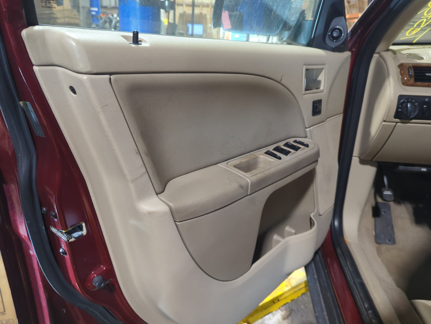 2006 Ford Five Hundred Front Left Driver Interior Door Panel Trim - Oemusedautoparts1.com