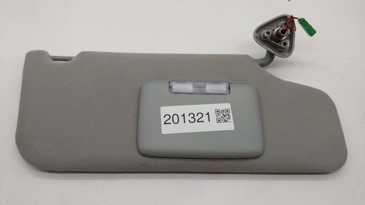 2005-2007 Ford Five Hundred Sun Visor Shade Replacement Passenger Right Mirror Fits Fits 2005 2006 2007 OEM Used Auto Parts 