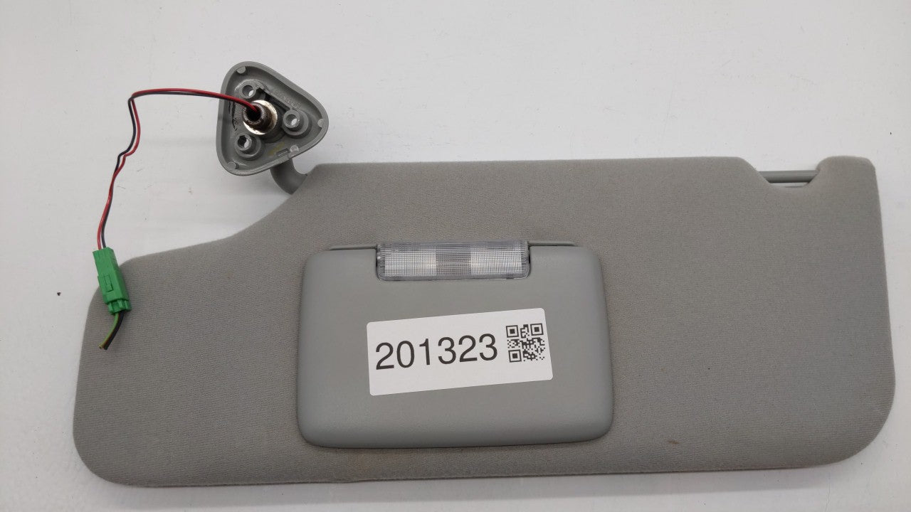 2005-2006 Ford Five Hundred Sun Visor Shade Replacement Driver Left Mirror Fits Fits 2005 2006 OEM Used Auto Parts - Oemused