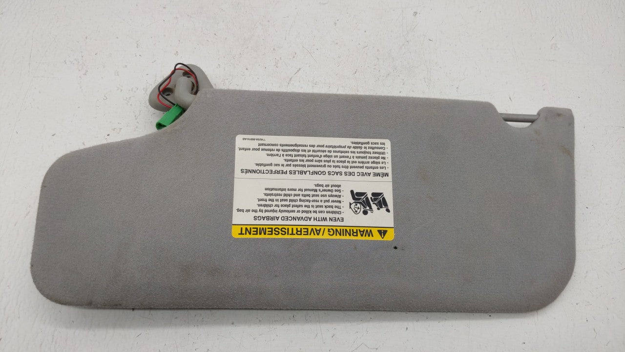 2005-2007 Ford Five Hundred Sun Visor Shade Replacement Driver Left Mirror Fits Fits 2005 2006 2007 OEM Used Auto Parts - Oe