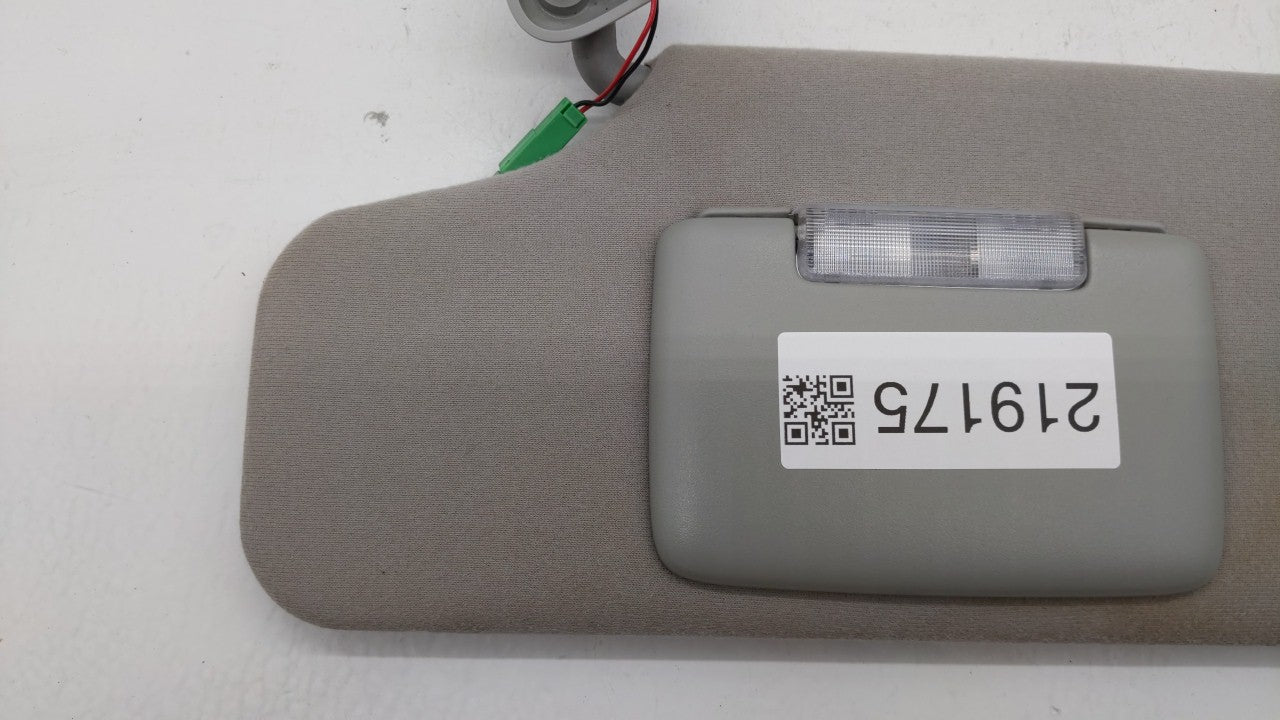 2005-2007 Ford Five Hundred Sun Visor Shade Replacement Driver Left Mirror Fits Fits 2005 2006 2007 OEM Used Auto Parts - Oe