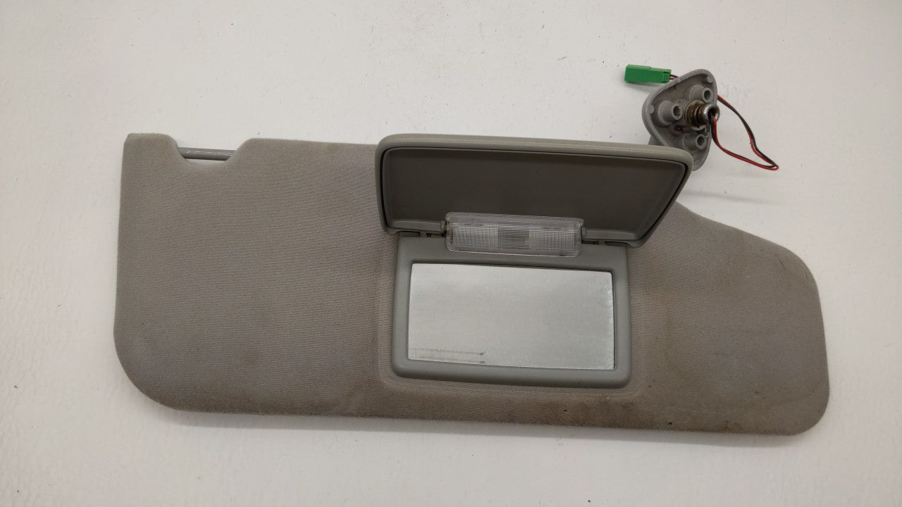 2005-2007 Ford Five Hundred Sun Visor Shade Replacement Passenger Right Mirror Fits Fits 2005 2006 2007 OEM Used Auto Parts 