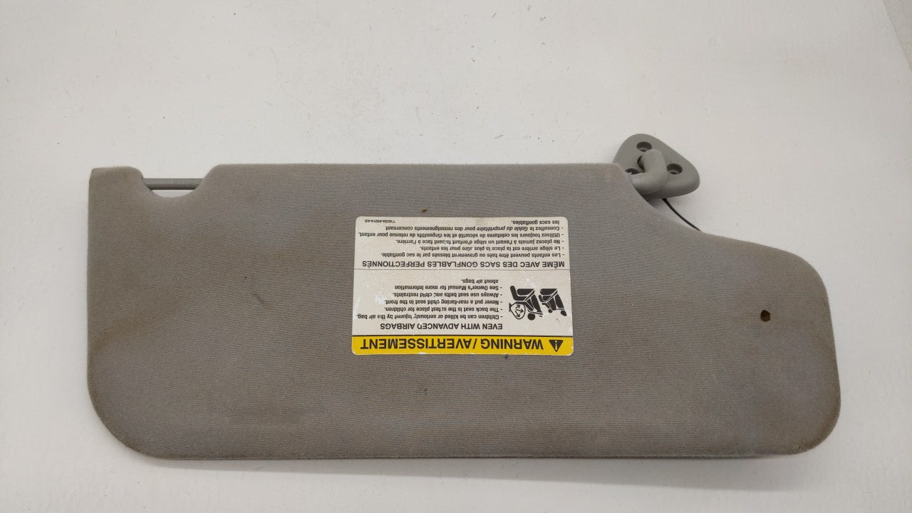 2005-2007 Ford Five Hundred Sun Visor Shade Replacement Driver Left Mirror Fits Fits 2005 2006 2007 OEM Used Auto Parts - Oe