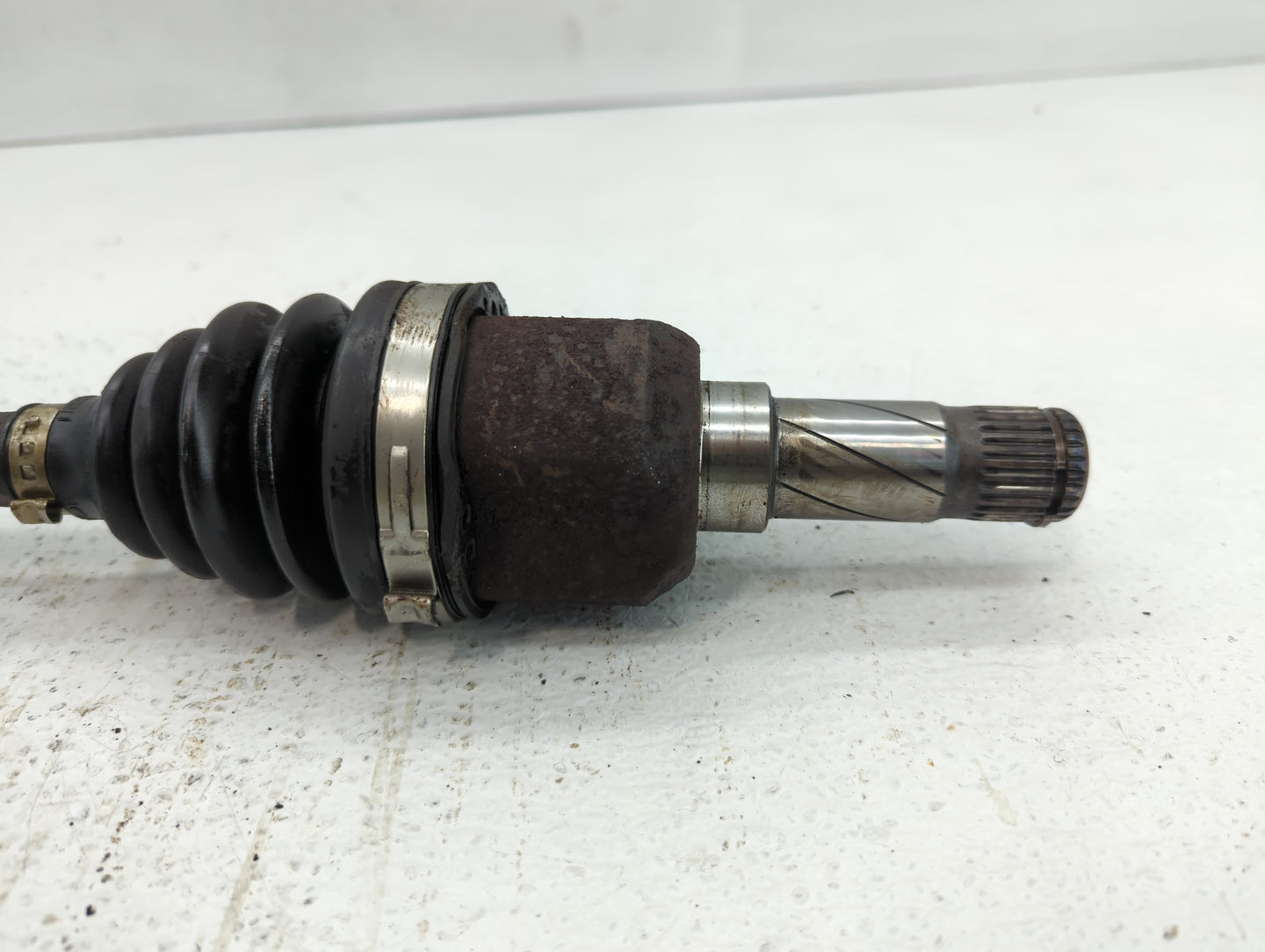 2005-2007 Ford Five Hundred Axle Shaft Rear Passenger Cv C/v - Oemusedautoparts1.com